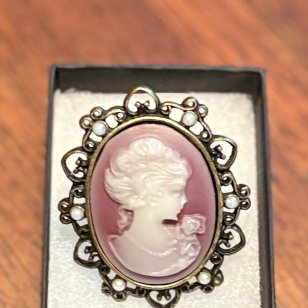 Charming Charlie Maroon and Gold Ring with Vintage Elegance